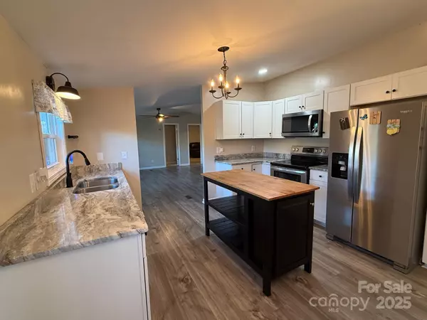 Wadesboro, NC 28170,1242 Doc Wyatt RD