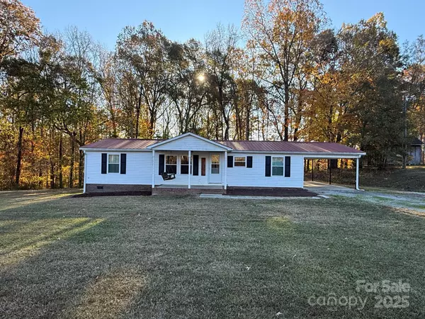 1242 Doc Wyatt RD, Wadesboro, NC 28170