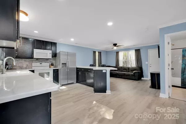 Monroe, NC 28110,318 Carter RD