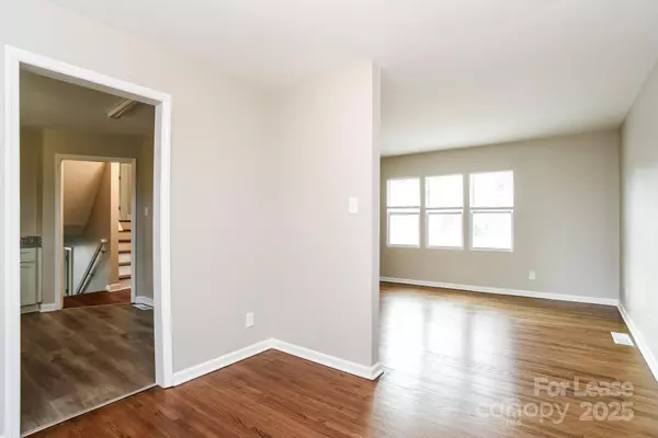 Charlotte, NC 28215,5909 Ruth DR