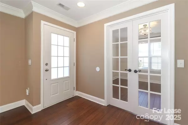 Charlotte, NC 28269,9408 Meadowmont View DR