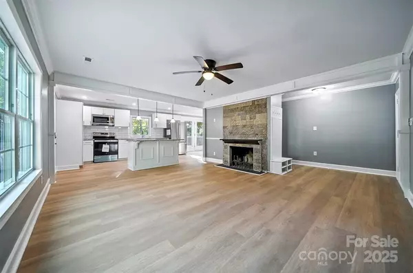 Gastonia, NC 28052,1722 Hartford DR