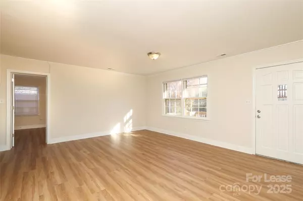 Gastonia, NC 28054,937 Green Circle DR