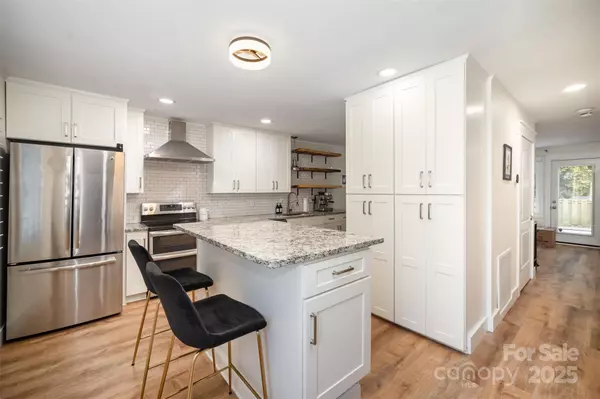 Charlotte, NC 28209,4611 Hedgemore DR #I