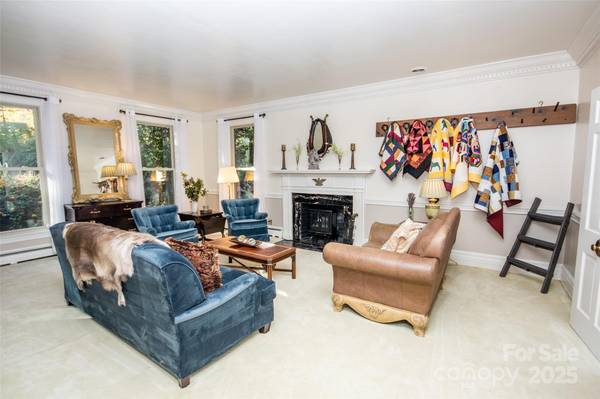 Statesville, NC 28677,322 Valley Stream RD