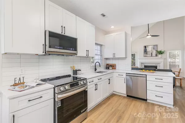 Charlotte, NC 28277,8724 Tamarron DR