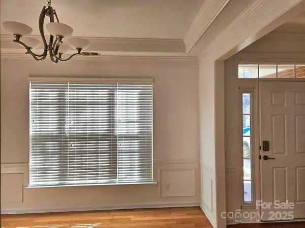 Charlotte, NC 28269,6423 Ridgeview Commons DR