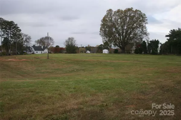 Troutman, NC 28166,433 Lockhard CIR