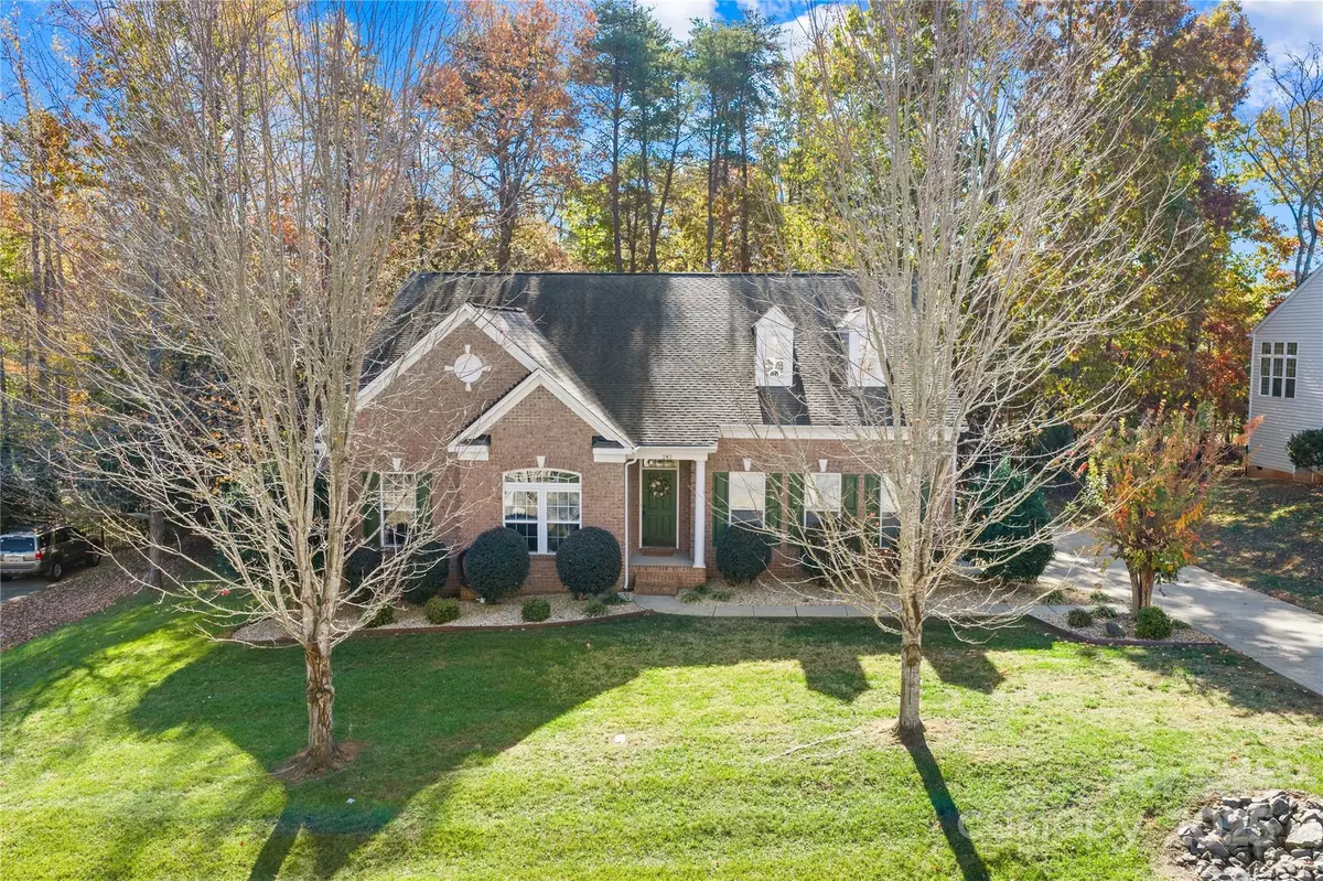 Clover, SC 29710,242 Squirrel LN