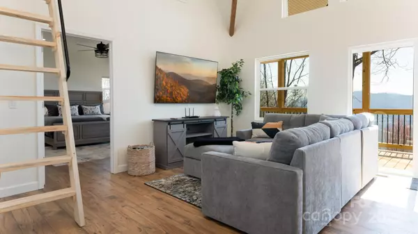 Waynesville, NC 28785,65 Thumper TRL