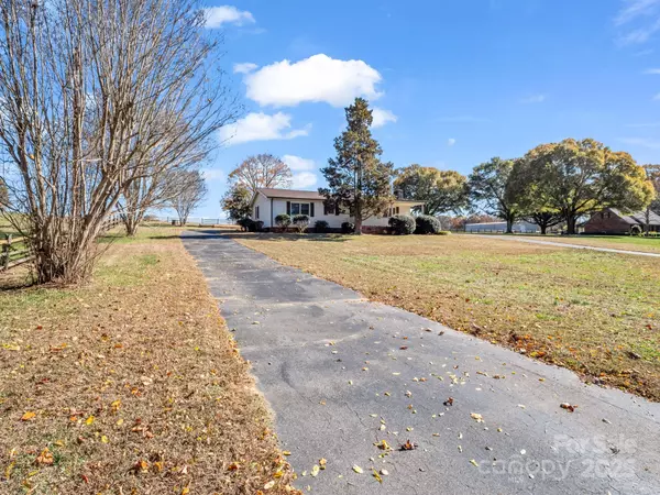 Shelby, NC 28150,1640 Lithia Springs RD