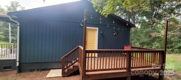 Lenoir, NC 28645,2696 Tablerock RD