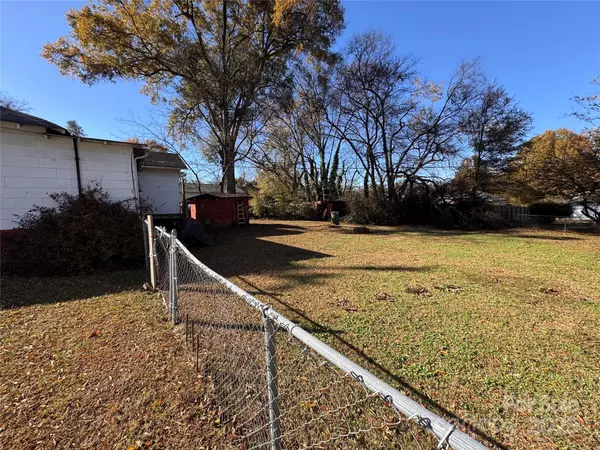 Kannapolis, NC 28083,307 Caldwell ST