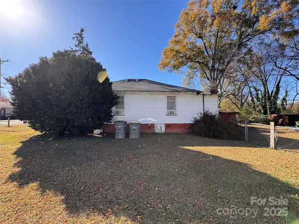 Kannapolis, NC 28083,307 Caldwell ST