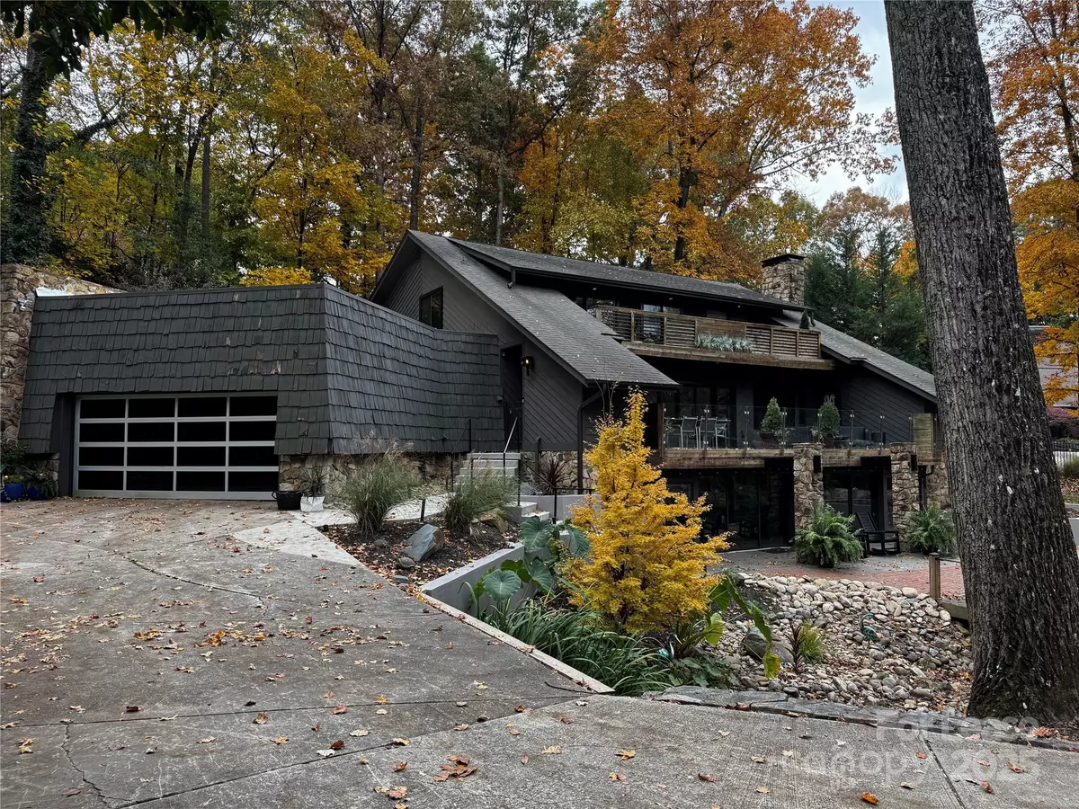 Charlotte, NC 28211,210 Hargett CT