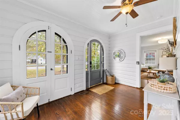 Gastonia, NC 28052,403 Hillcrest AVE