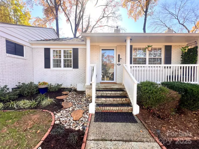 1542 Pecan AVE, Charlotte, NC 28205