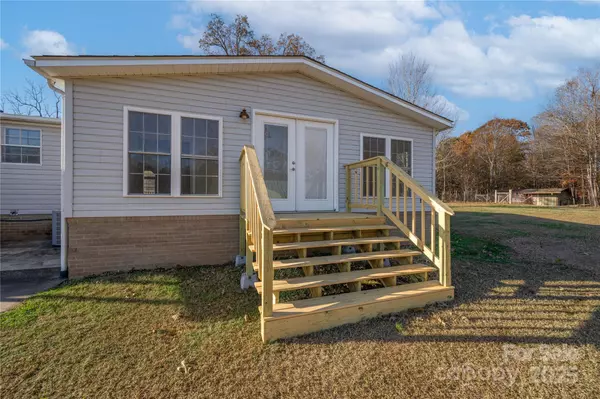 Mocksville, NC 27028,141 Sunburst LN
