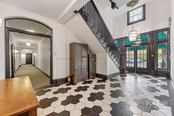 Charlotte, NC 28209,2501 Roswell AVE