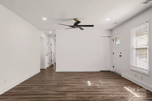 Waxhaw, NC 28173,815 Sharon DR