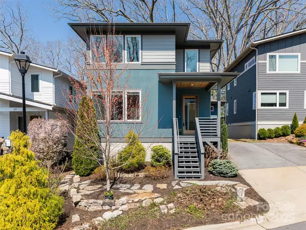 Asheville, NC 28806,27 Mauricet LN