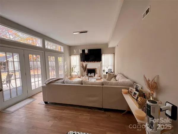 Charlotte, NC 28105,2913 Summerland DR