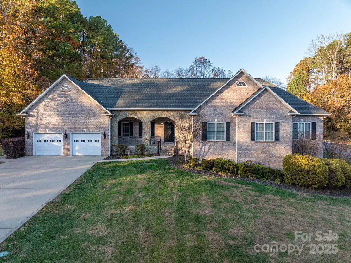 Stanley, NC 28164,7522 Turnberry LN