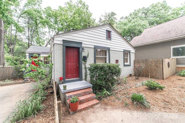 2730 Holt ST, Charlotte, NC 28205
