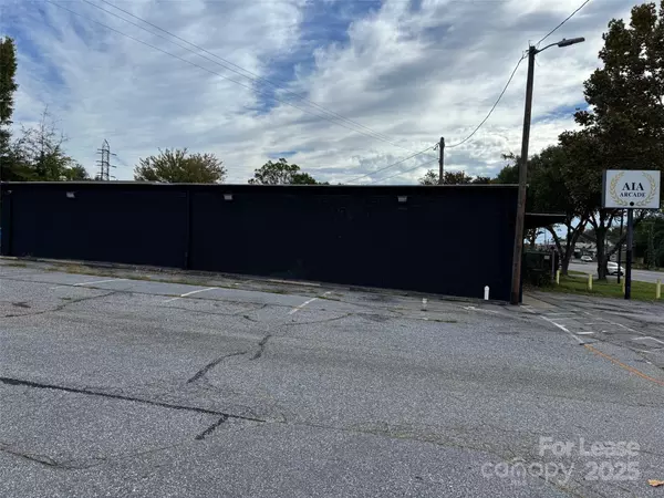 Hickory, NC 28602,1428 US 70 HWY SW