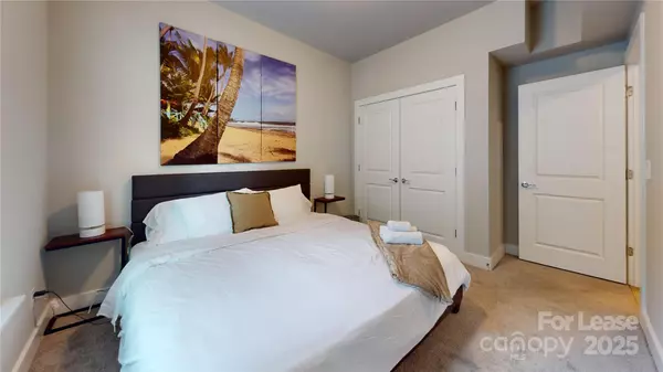 Charlotte, NC 28205,5020 Central AVE