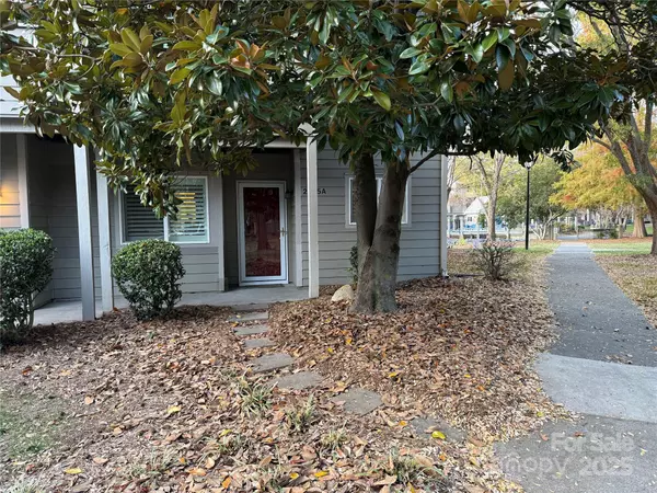 2525 A Stockbridge DR, Charlotte, NC 28210