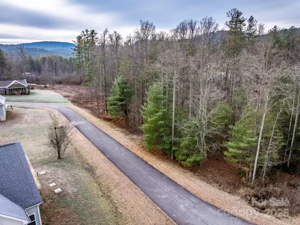Hendersonville, NC 28739,00 Crystal Mountain DR #14