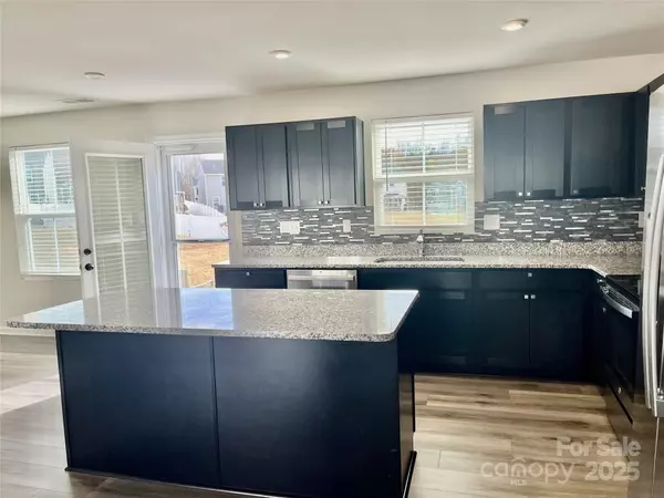 Troutman, NC 28166,110 Weymouth AVE