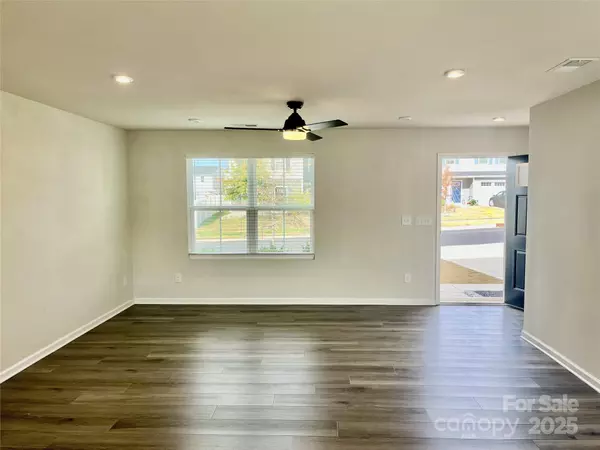 Troutman, NC 28166,110 Weymouth AVE