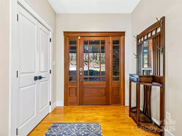 Asheville, NC 28804,339 Beaverdam RD