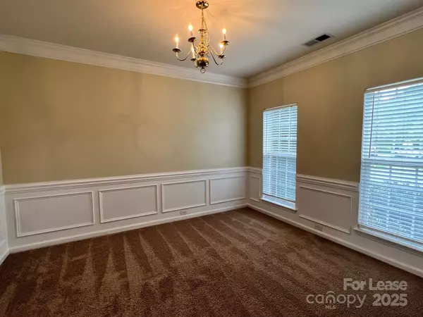 Huntersville, NC 28078,7158 April Mist TRL