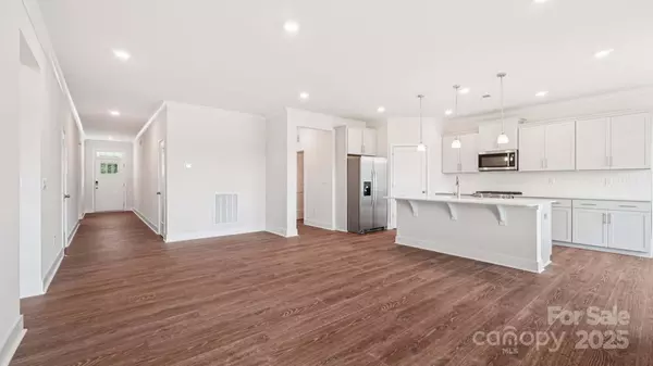 York, SC 29745,2106 Skyhawk DR