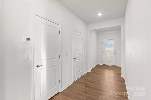 Statesville, NC 28625,206 White Apple WAY