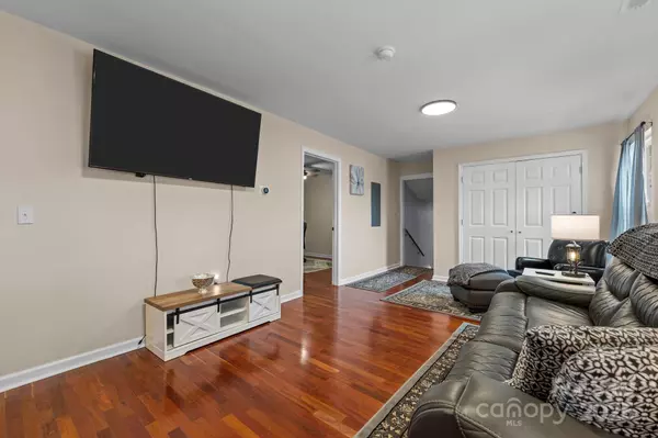 Linwood, NC 27299,2337 Belmont RD