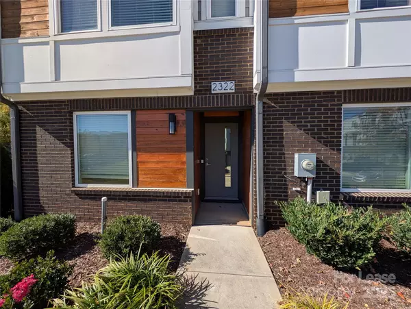 Charlotte, NC 28208,2322 Elizabeth Mill PL