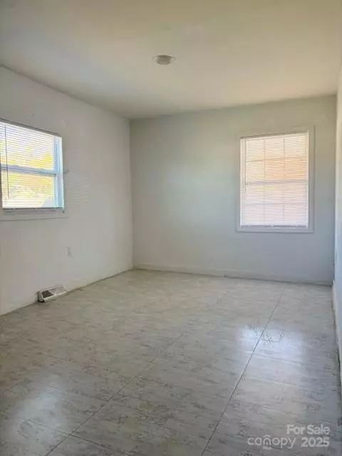 Charlotte, NC 28269,5201 Statesville RD