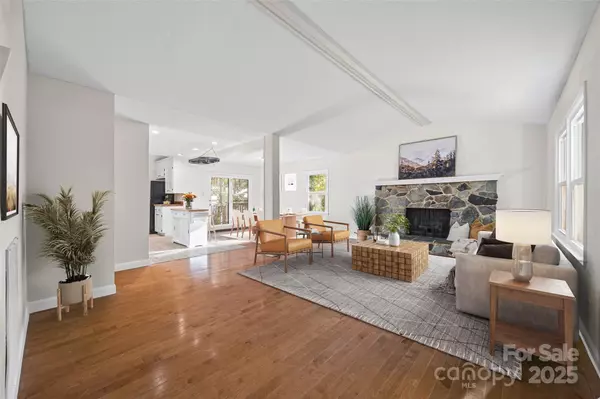 Tega Cay, SC 29708,2137 Manawa LN