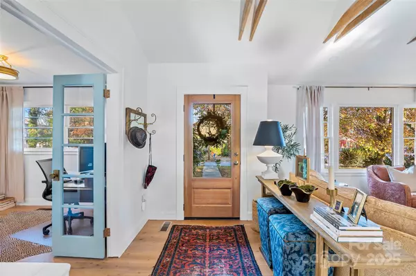 Asheville, NC 28801,112 Pearson DR