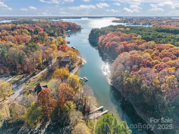 Cornelius, NC 28031,20441 Harbor View DR