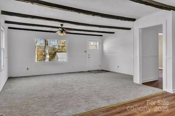 Mooresville, NC 28115,444 Oakwood AVE