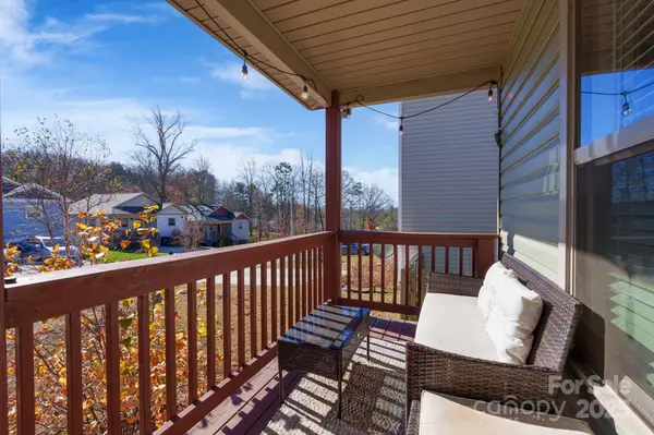 Weaverville, NC 28787,12 Lillie Farm LN