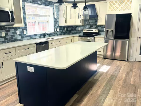 Charlotte, NC 28216,9310 Chastain Walk DR