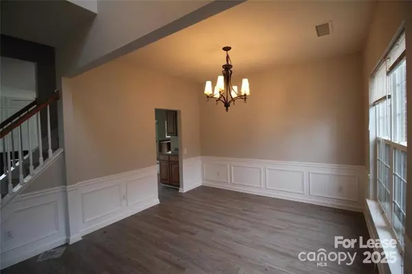 Charlotte, NC 28262,10824 Fountaingrove DR