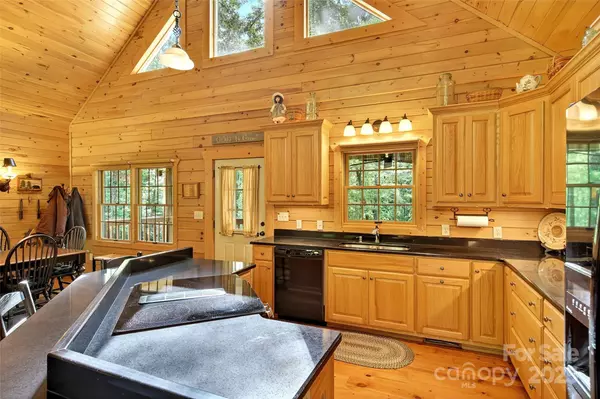 Marion, NC 28752,240 Ravenswood DR