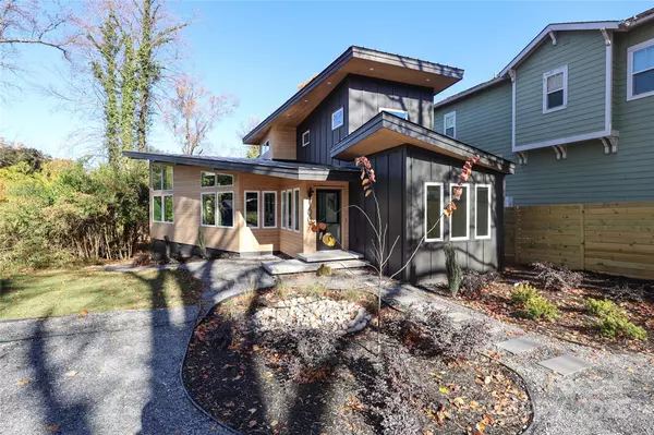 Charlotte, NC 28205,1007 Everett PL